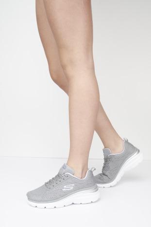 FASHION FIT BOLD BOUNDARIES
