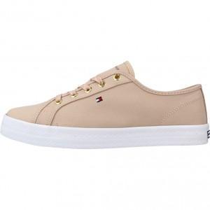 ESSENTIAL SNEAKER