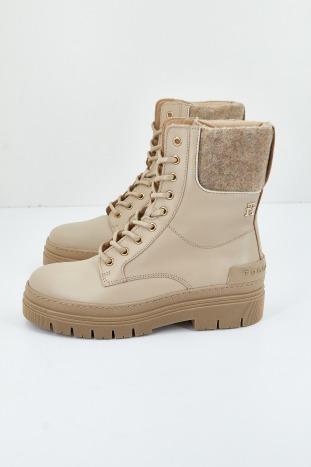 FEMININE FELT LACE UP BOOTIE